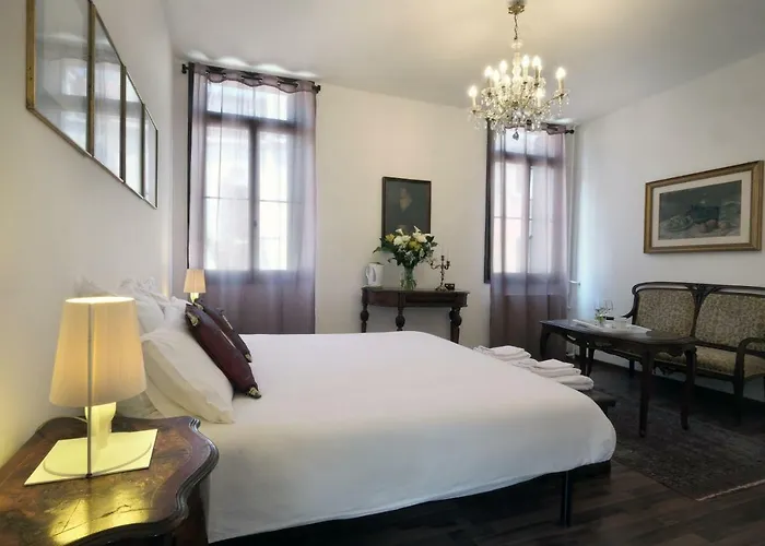 بيت ضيافة The Palace 5613